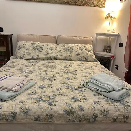 לינה וארוחת בוקר Sidi & Bb *